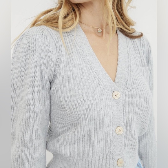 29- AERIE 100% cotton knit puff shoulder crop sweater fits size small - Picture 2 of 4
